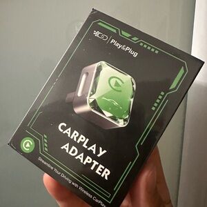 Wireless CarPlay Adapter - Black and Green